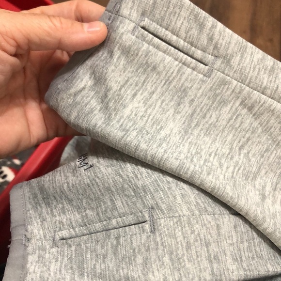 Under Armour sweatshirt hoodie - Picture 8 of 9